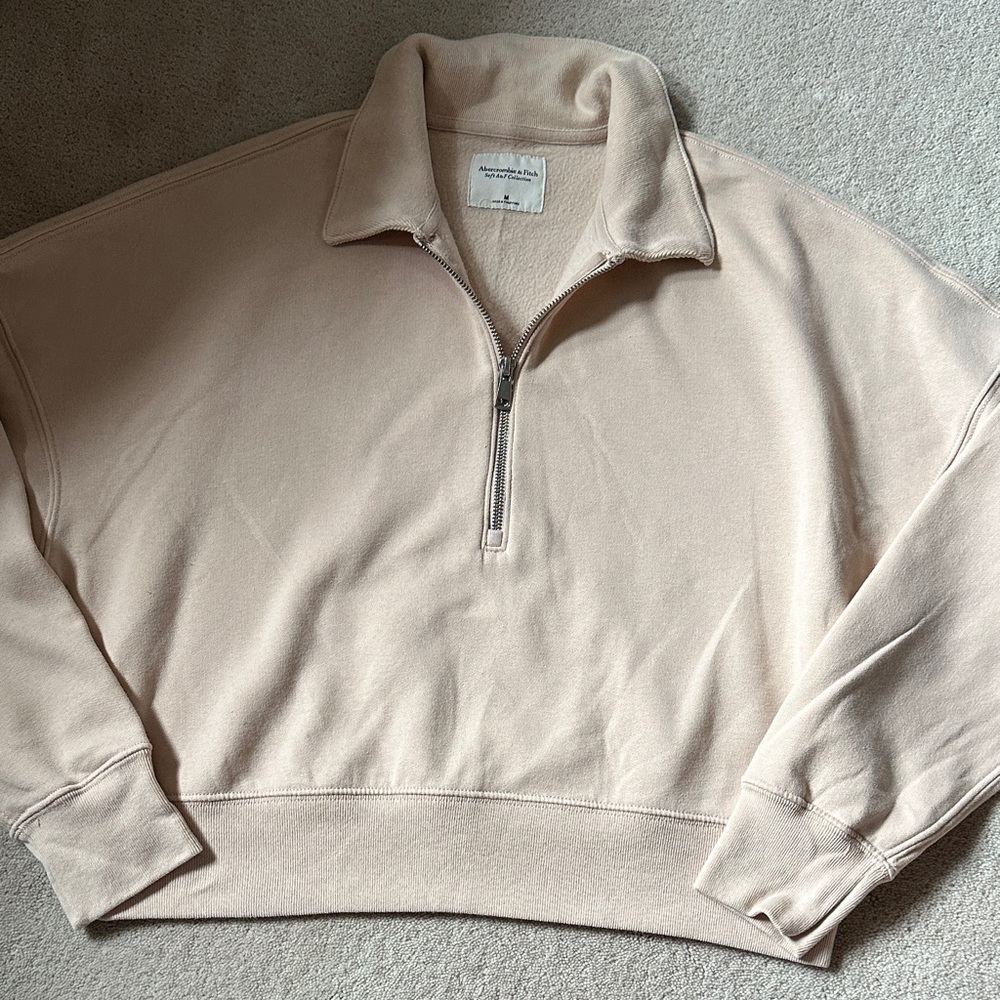 Abercrombie & Fitch Cream Zip-Up Sweater!